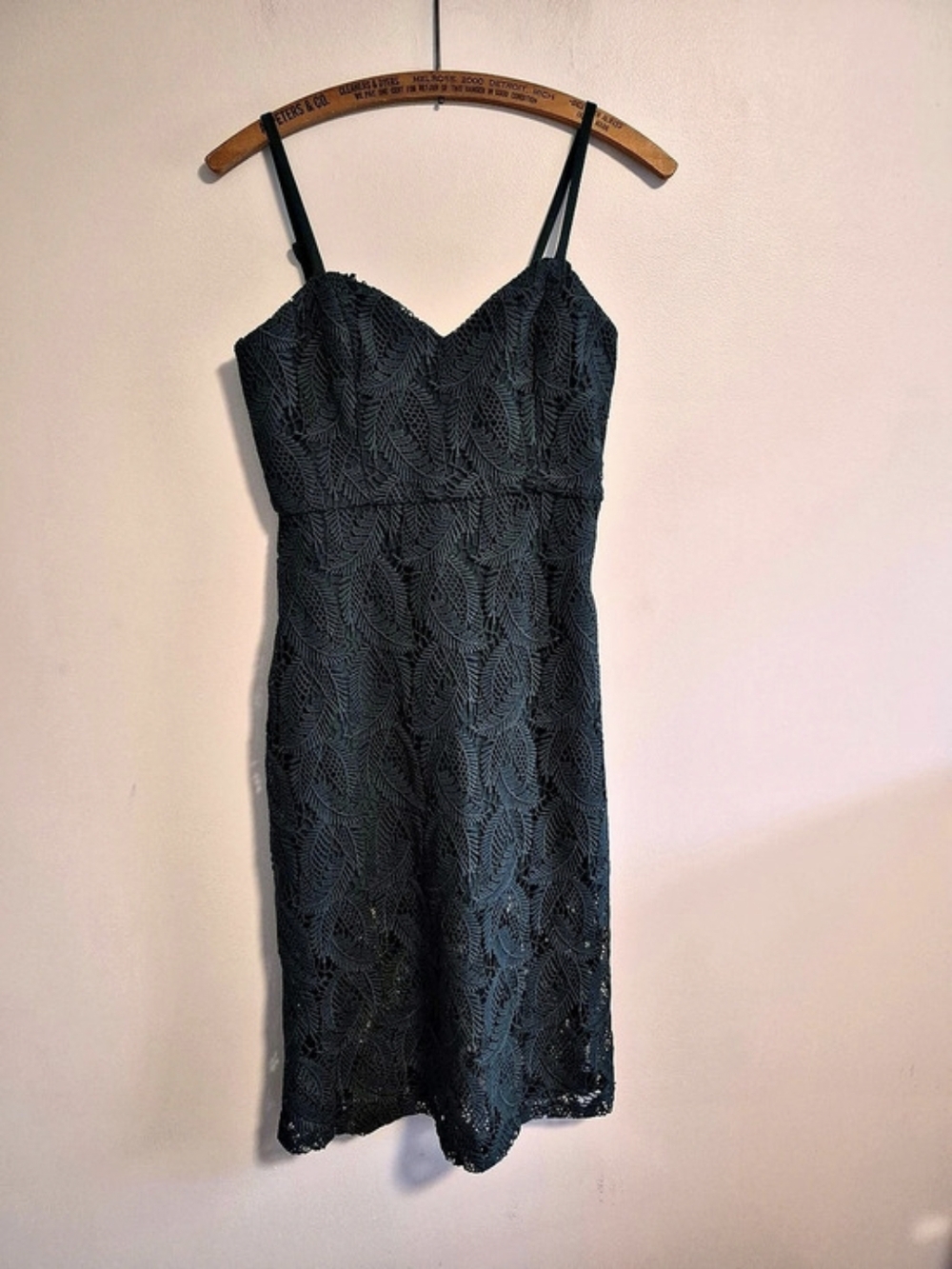 NEW RW&CO. Women’s 0 Dark Green Lace Spaghetti Strap Midi Dress